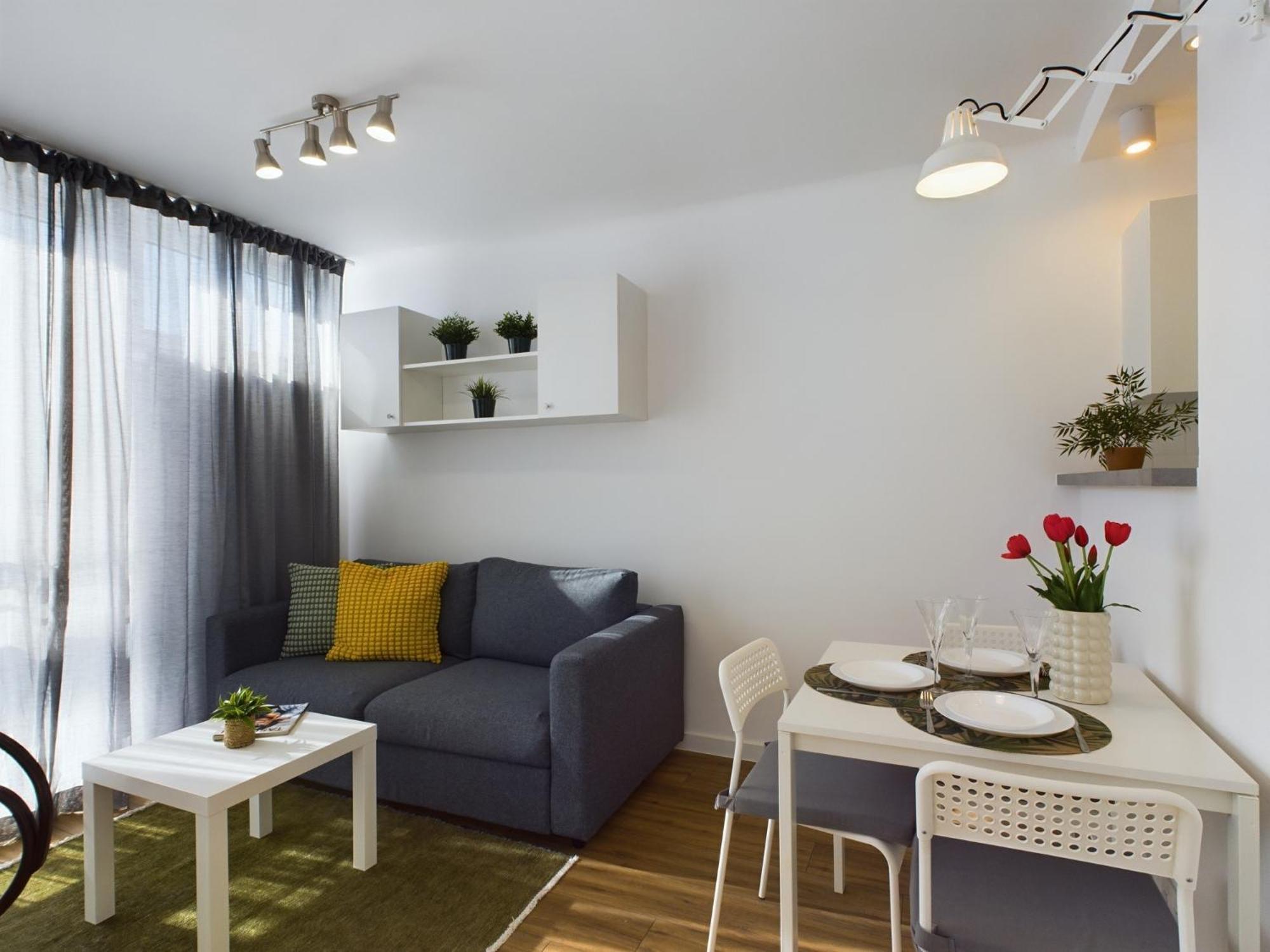 Leilighet Centrum Warszawy Piekne Dla 3 Osob By Rent Like Warszawa